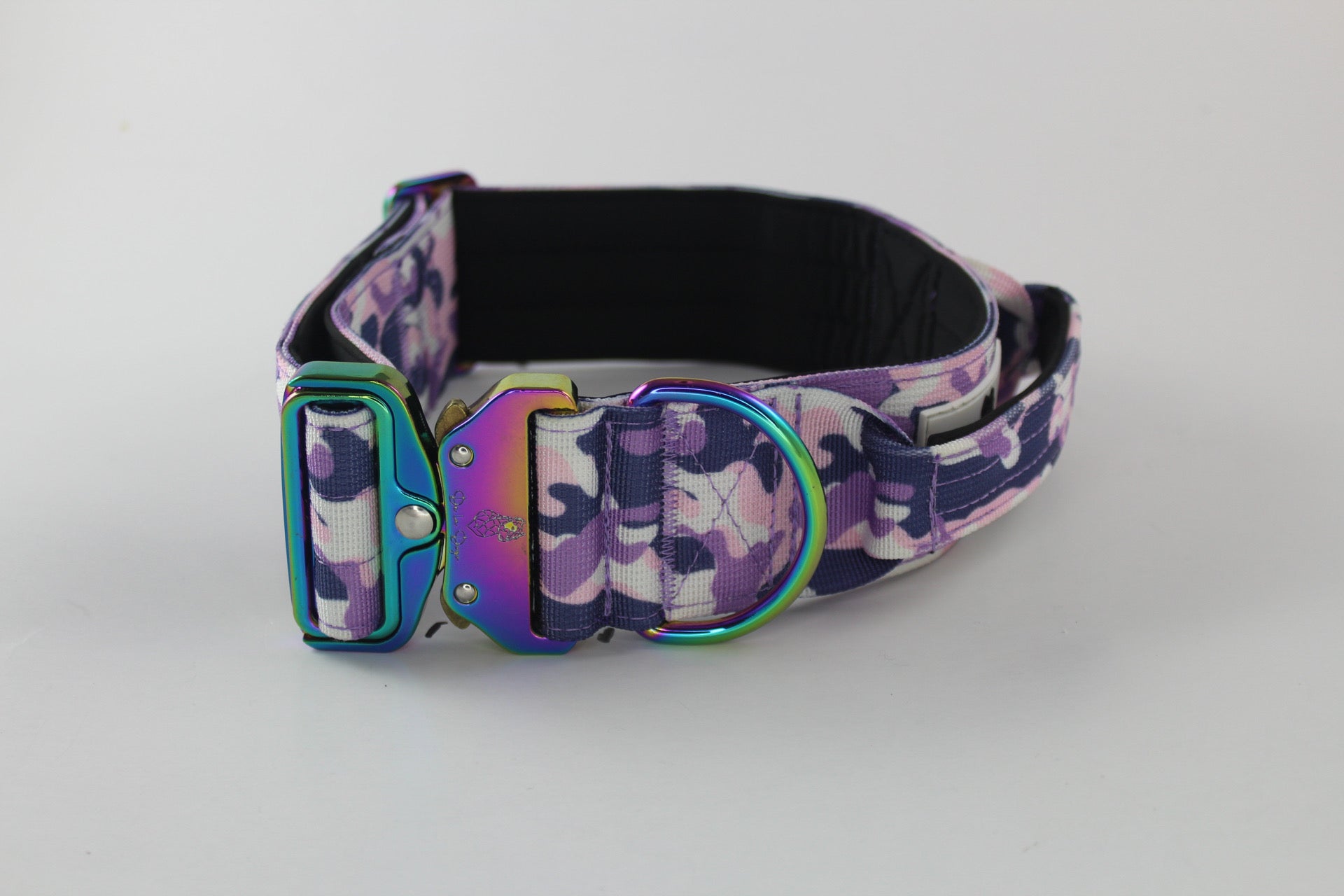 Defence Dog Collar Iridescent Amethyst